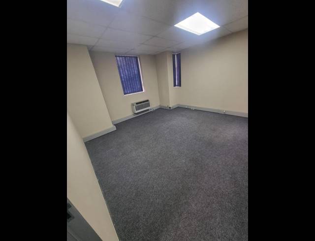 BUSINESS PROPERTY TO RENT IN BEDFORD GARDENS